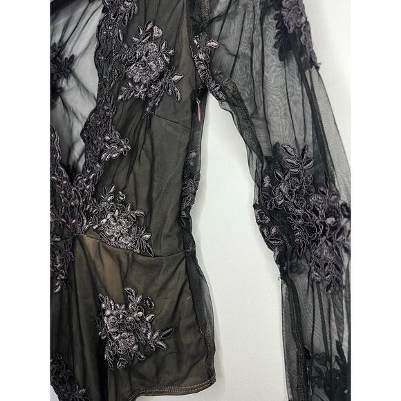 For Love & Lemons Amber Scallop Edge Bodysuit Flesh Black Floral Appliqué Sz. S - Picture 5 of 9